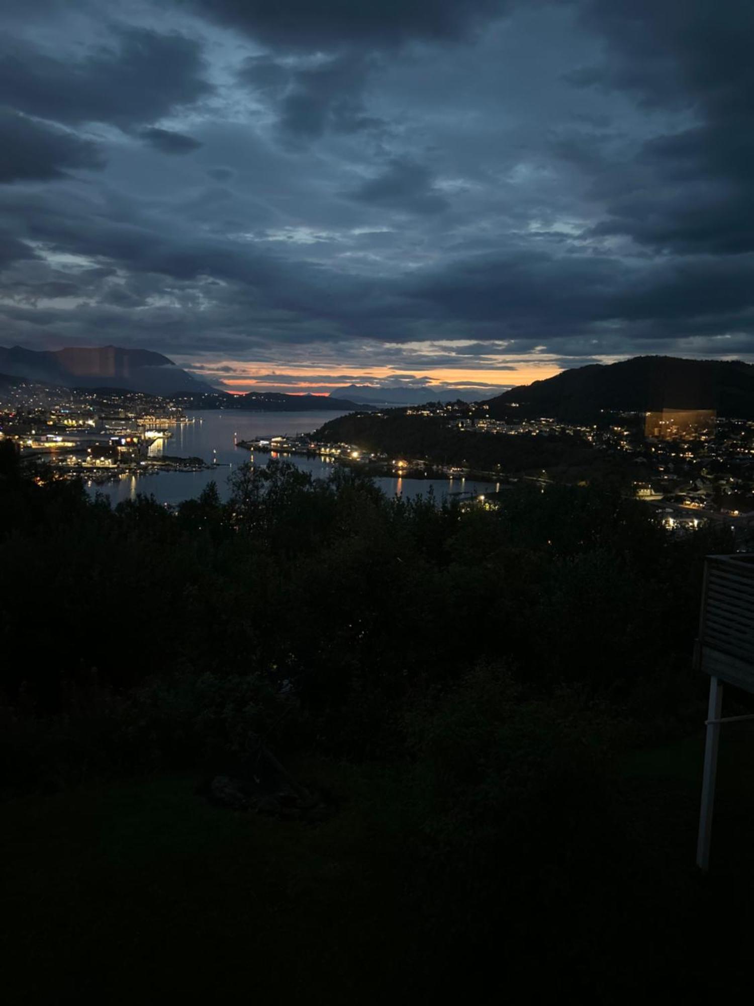 Harstad, Seasons Apartment